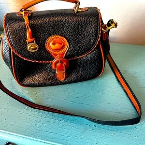 Timeless Dooney & Bourke Handbag